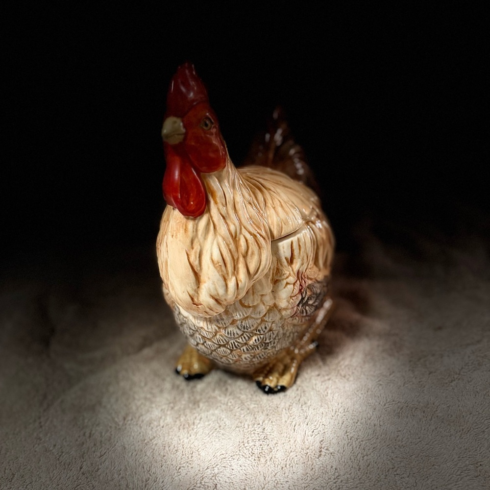 Vintage Ceramic Farmhouse Rooster that Crows $25